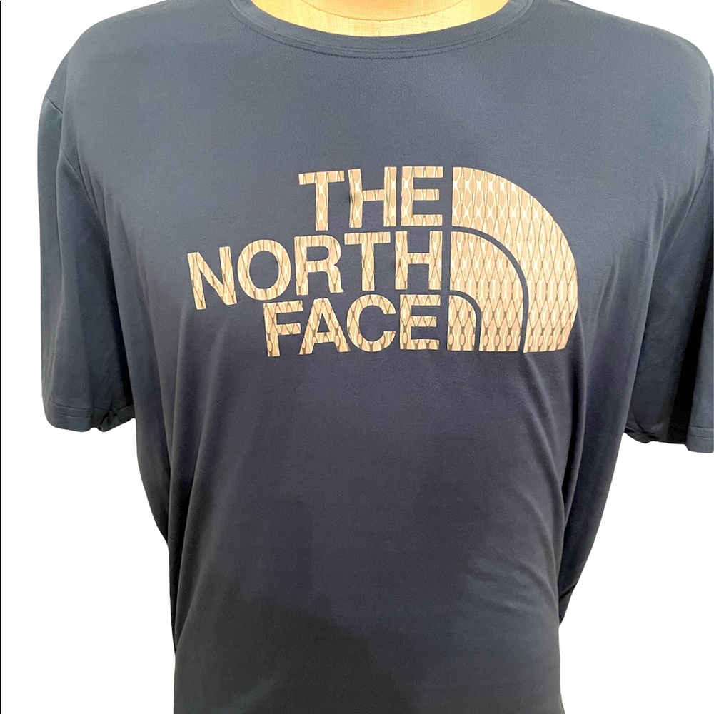 The North Face Vapor Wick Short Sleeve T Shirt Mens Size XL Polyester Athleisure